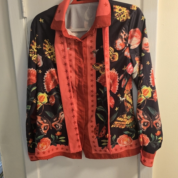 CBR Chic Long Sleeve Floral Butterfly's Lady Bug Bees Snake Top Size M - Picture 2 of 11